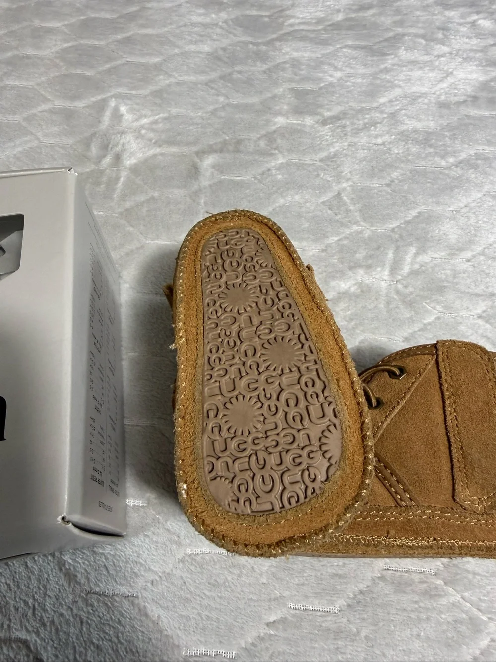 UGG Baby Neumel Crib Boots Chestnut Infant US 2/3 6-12 Months BNIB